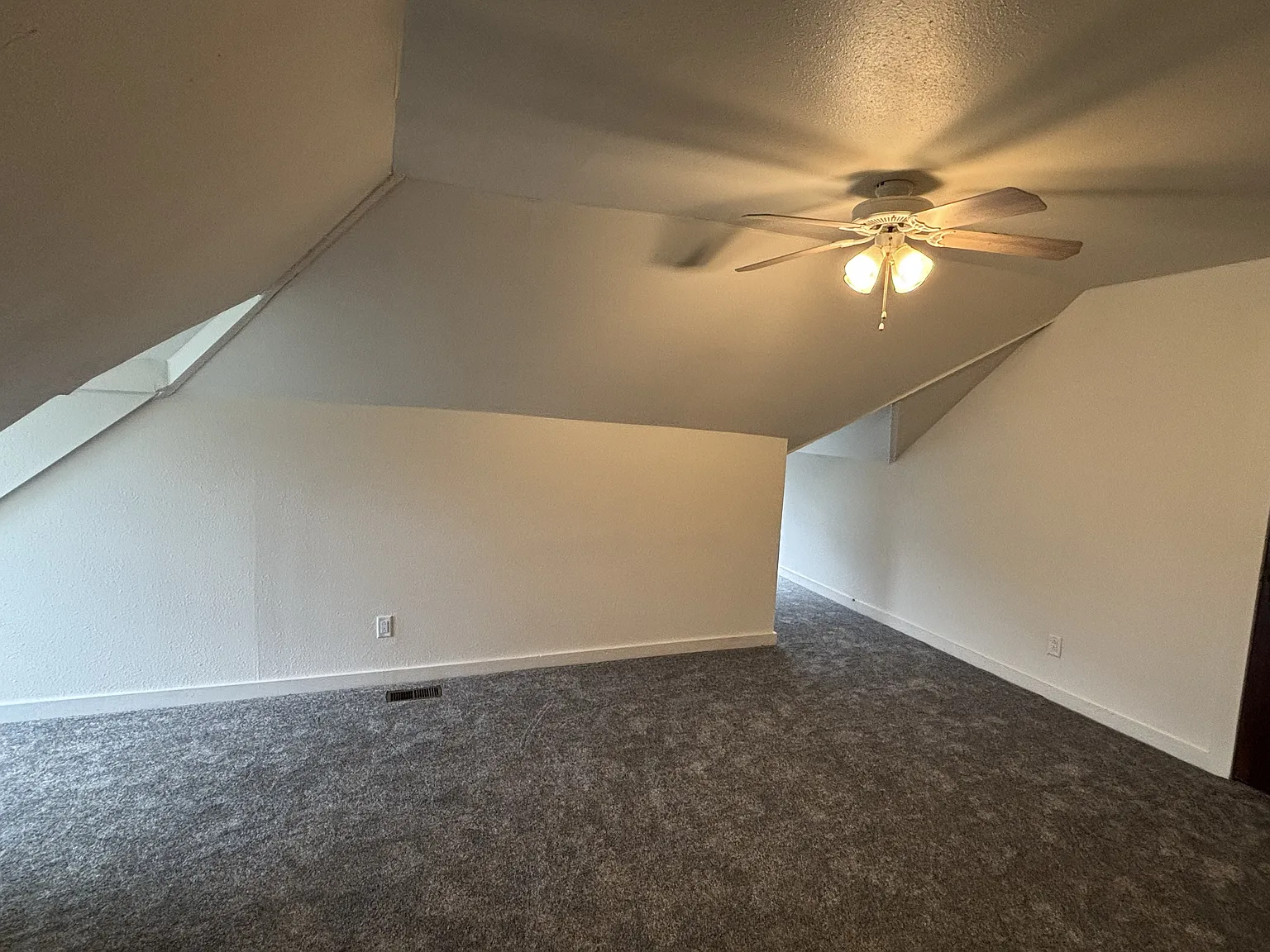 3 bed, 1700 sqft, $1,350 — Photo 4