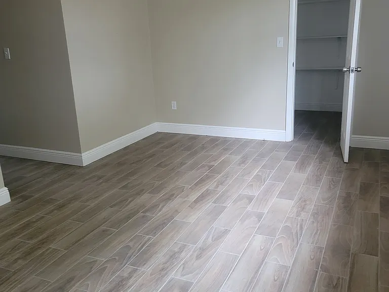 3447 Cincinnati Dr — Photo 5