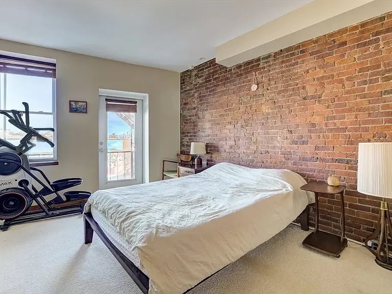 231 Main St #3 — Photo 10