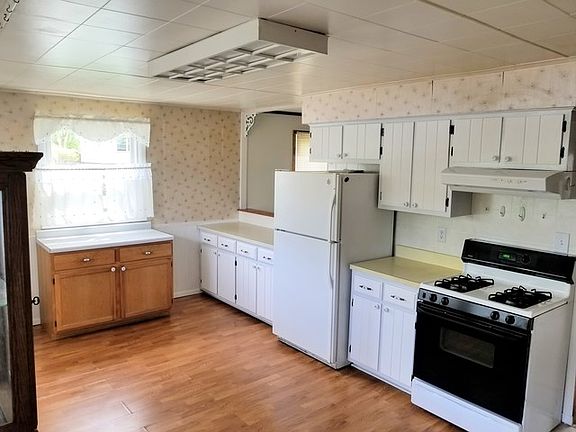 2nd image of 2021 Sanford Ave
