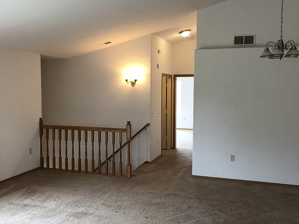 LC215A - Living Room-Stairs_10072019