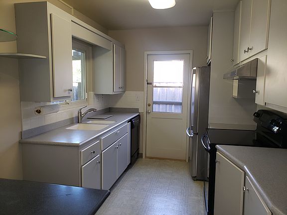 4th image of 3438 Murdoch Ct