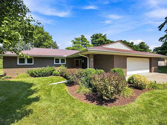 3rd image of 65 Turner Cir