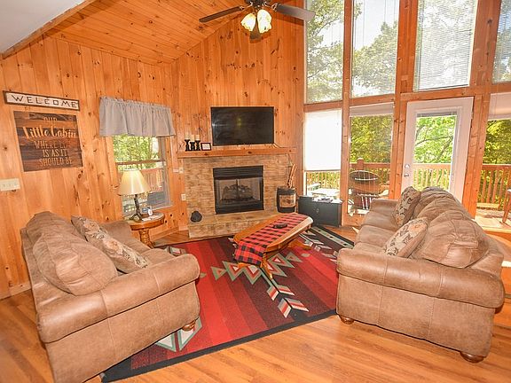 5th image of 2034 Abbey Lane Way