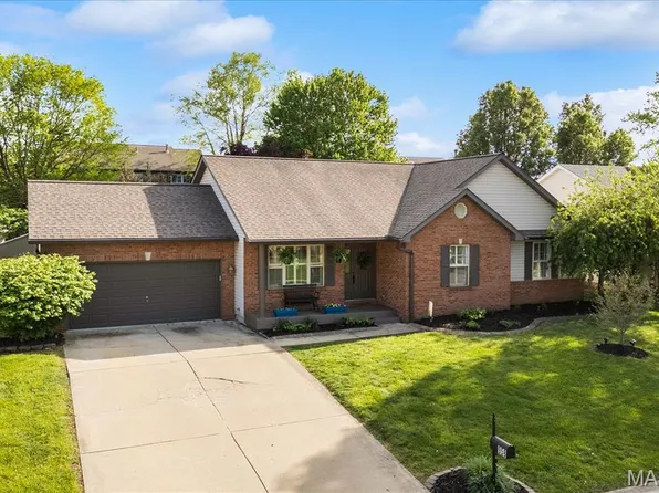 958 Northwestern Ave, Fairview Heights, IL 62208