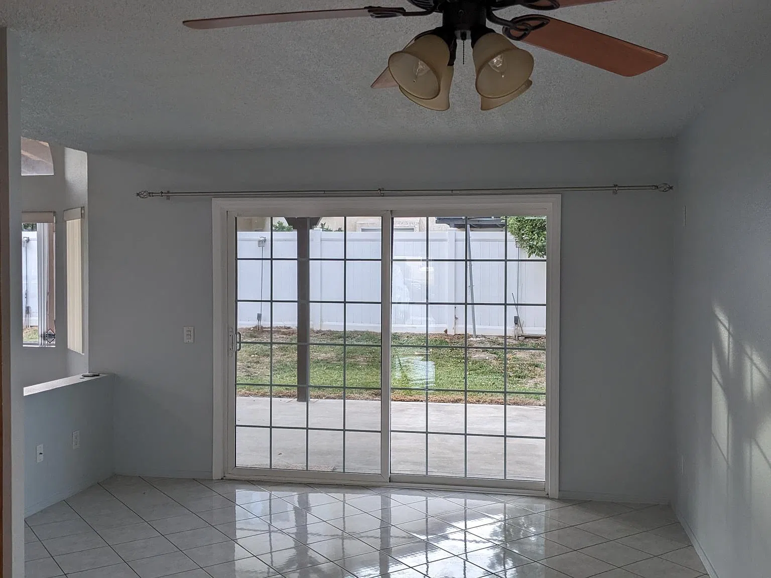 3 bed, 2.5 bath, 1459 sqft, $2,800 — Photo 4