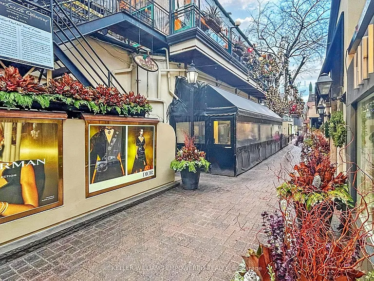 10 Webster Ave — Photo 47