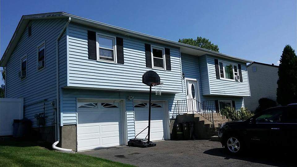 1st image of 6 Cheddar Ln