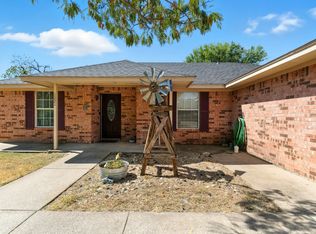 1221 Elmira St, Weatherford, TX 76086