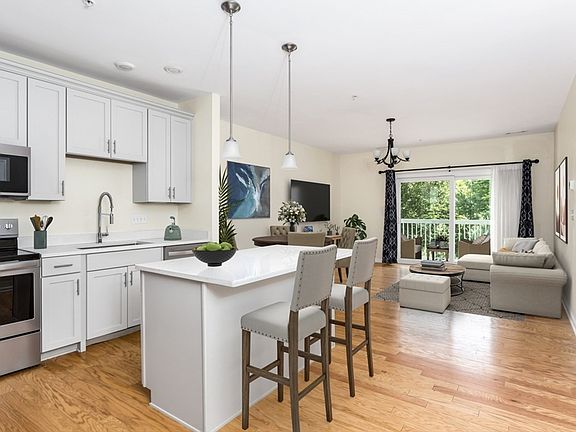 2nd image of 1211 Pennington Dr #1211