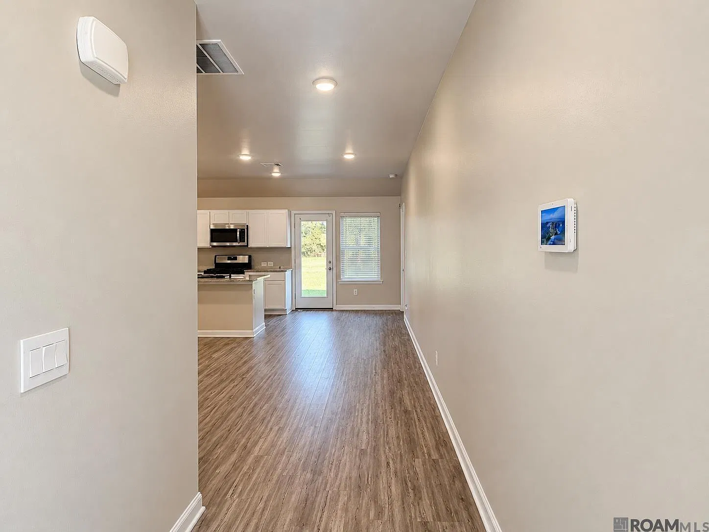 3 bed, 1455 sqft, $2,150 — Photo 4