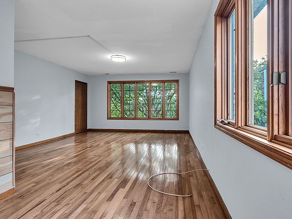 5th image of 5631 N Central Ave #2