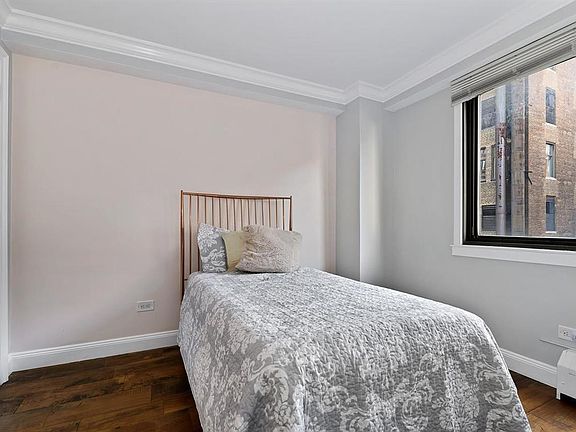 4th image of 16 W 16th St APT 12FN