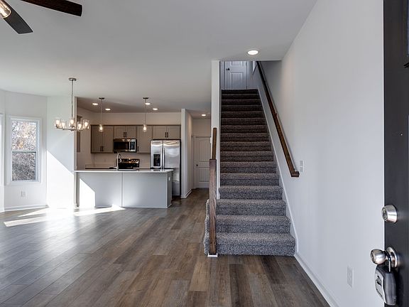 4th image of 310 Woodale Lot 4