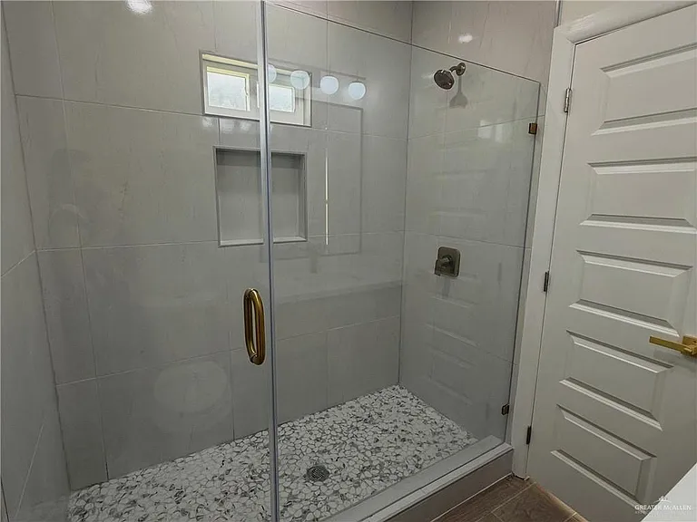 1302 Rosewood Ln #3 — Photo 11