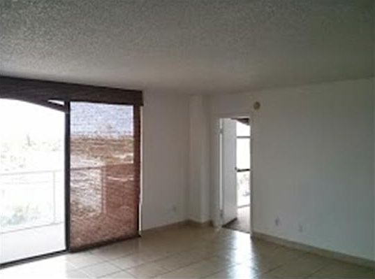 5th image of 13499 Biscayne Blvd APT 605