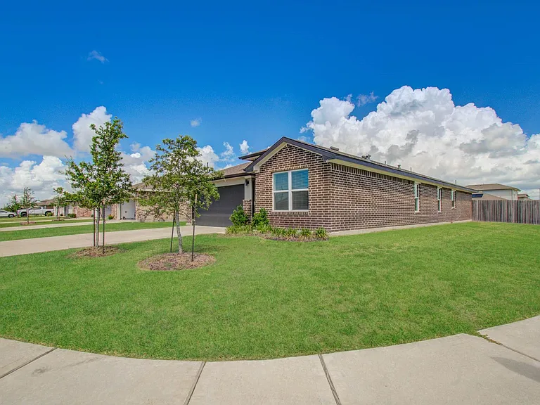 14543 Rain Tree Dr — Photo 5
