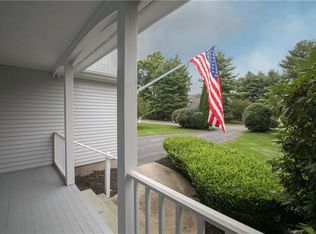 18 Mallard Cove Way, Barrington, RI 02806