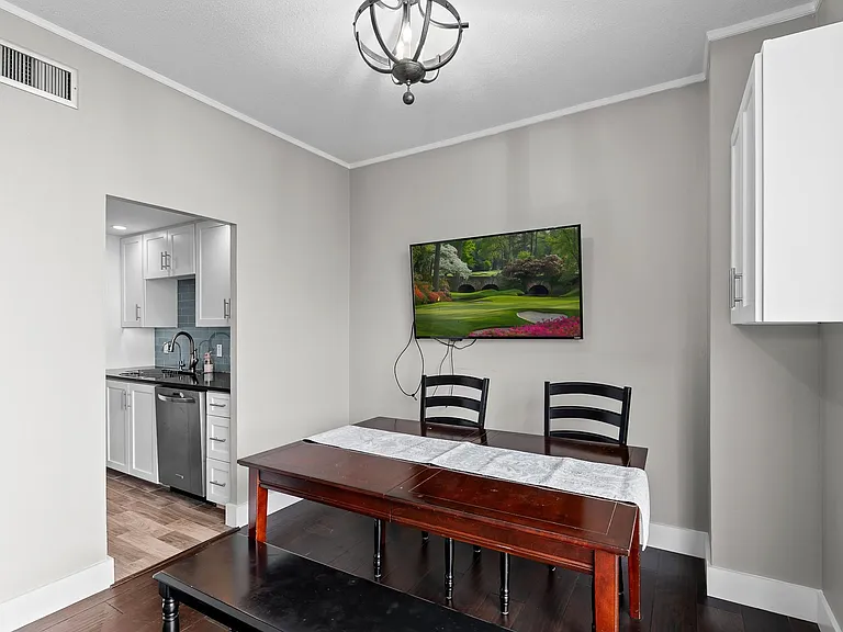 1801 Lavaca St #4C — Photo 23