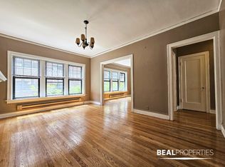 1319 Oak Ave #C1, Evanston, IL 60201