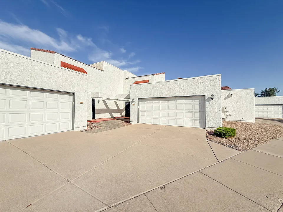 13817 N 42nd St