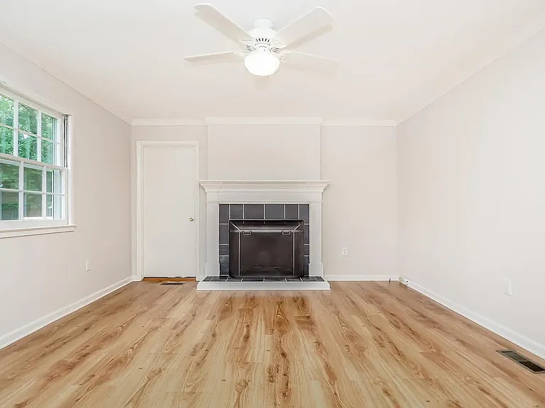 5823 Windham Dr — Photo 16