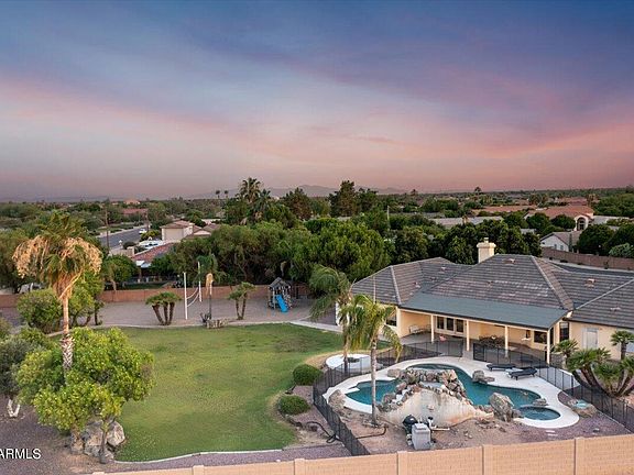 3rd image of 8318 W DONALD Drive