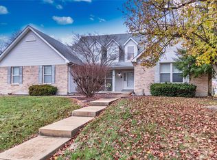 1316 Park Meadow Dr, Fenton, MO 63026