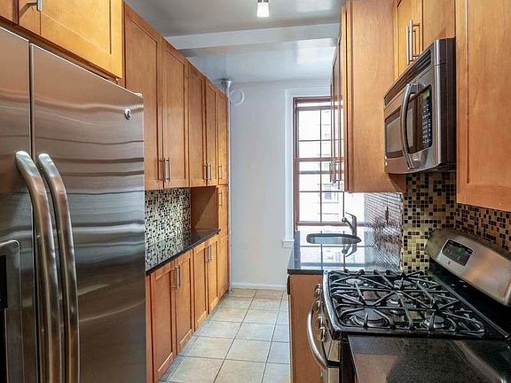 5th image of 585 W End Ave #10F