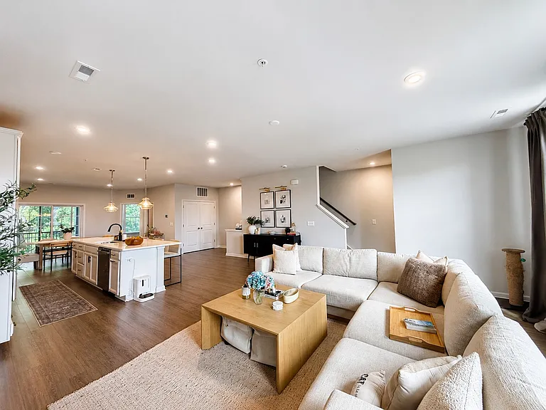 13329 Coalfield Station Ln — Photo 4