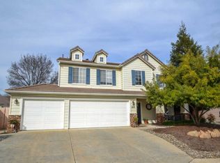 2718 E Pryor Dr, Fresno, CA