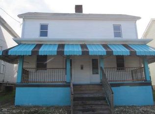 17 N Depot St, Mount pleasant, PA 15666
