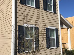 6085 Richwood Cir, Roswell, GA 30076