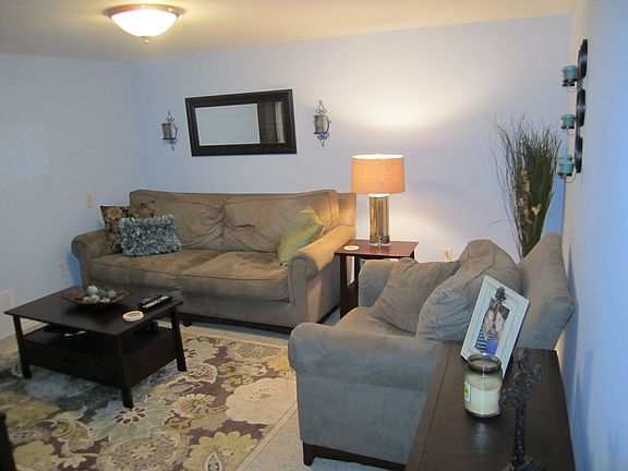 5th image of 622 Mawyer Dr