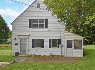 132 Appleton Cir, Fitchburg, MA 01420
