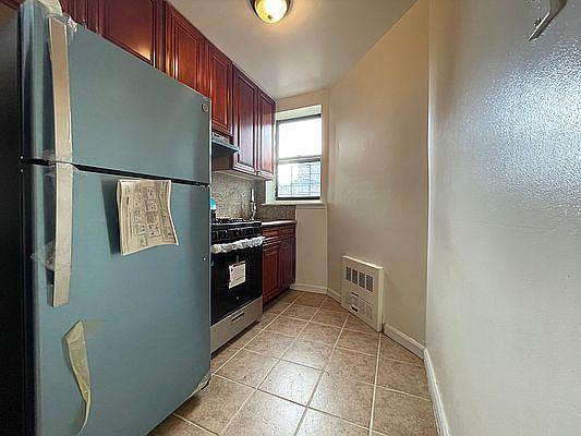 3rd image of 762 Cauldwell Ave APT 6
