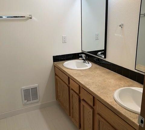 3rd image of 944 E Hartson Ave APT 1