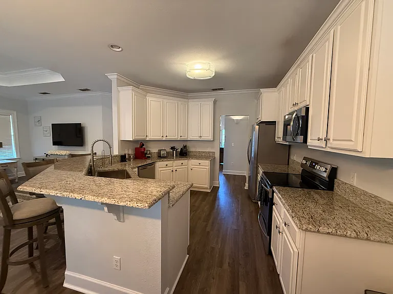 100 Summercreek Cv — Photo 13