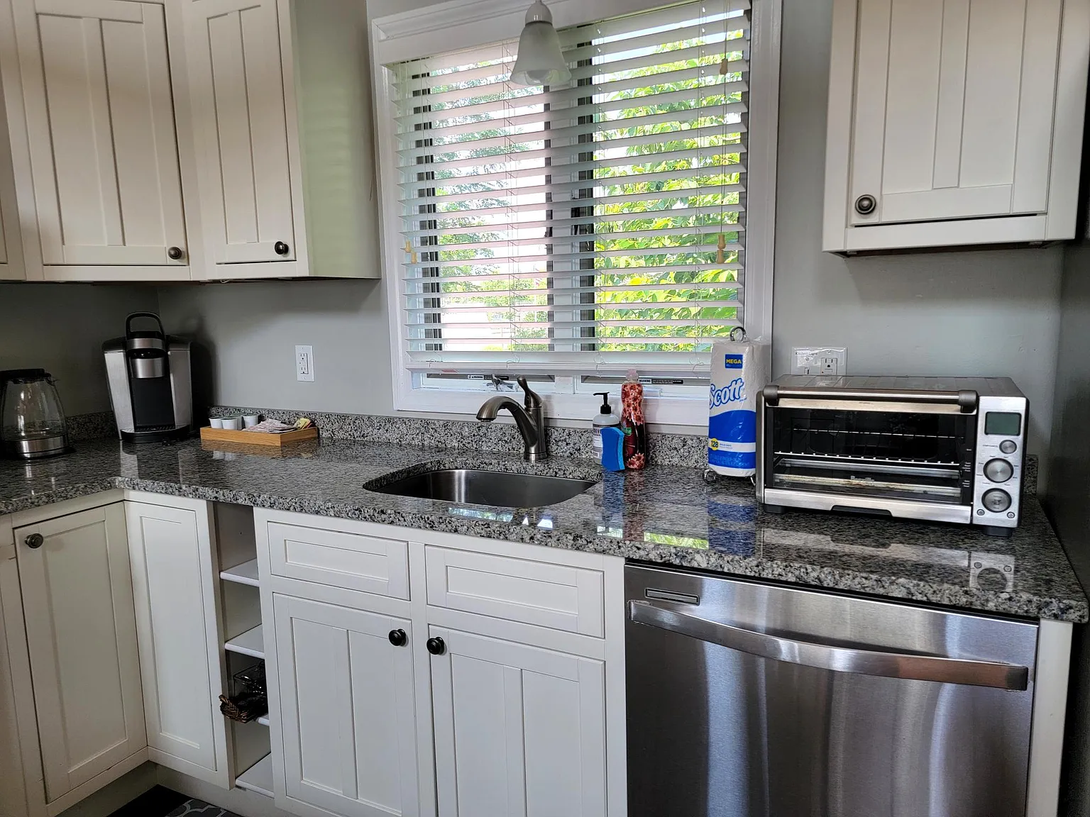 3 bed, 1576 sqft, $3,500 — Photo 3