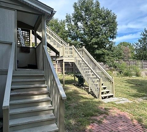 4th image of 824 Court St #B