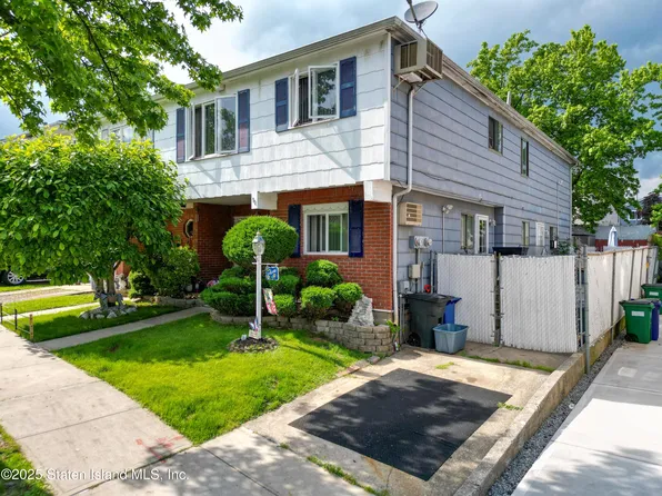53 Marisa Cir, Staten Island, NY 10309