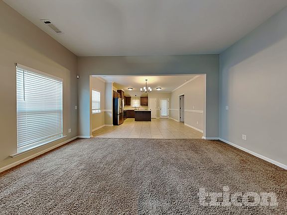 3rd image of 3250 Alexandria Dr