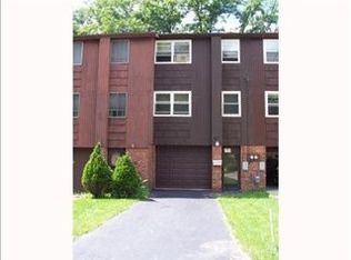 837 Lindenwood Dr, Pittsburgh, PA 15234