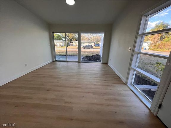 5th image of 1430 Carlos Ave