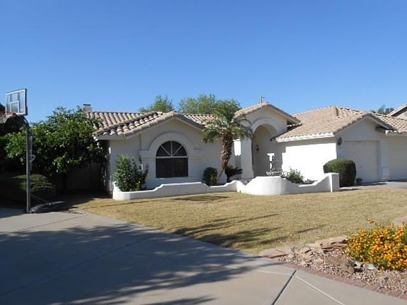 3rd image of 7535 W Mauna Loa Ln