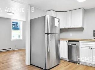 235 Lincoln Ave #B, Ephrata, PA 17522