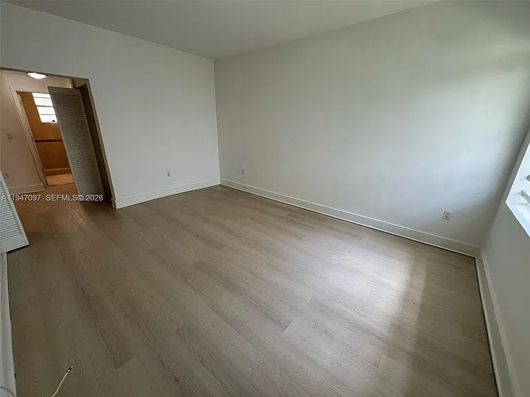1000 Meridian Ave #17 — Photo 8