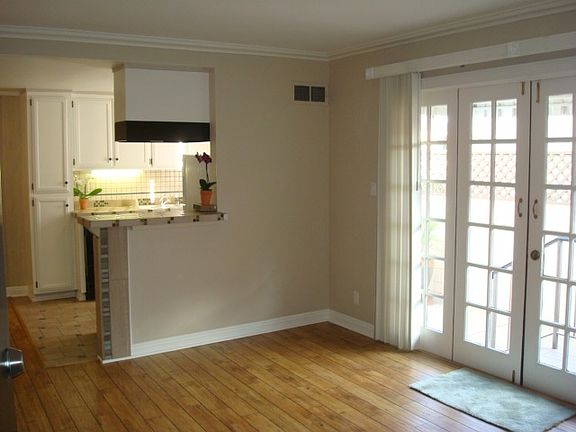 4th image of 5825 Hazeltine Ave APT 3