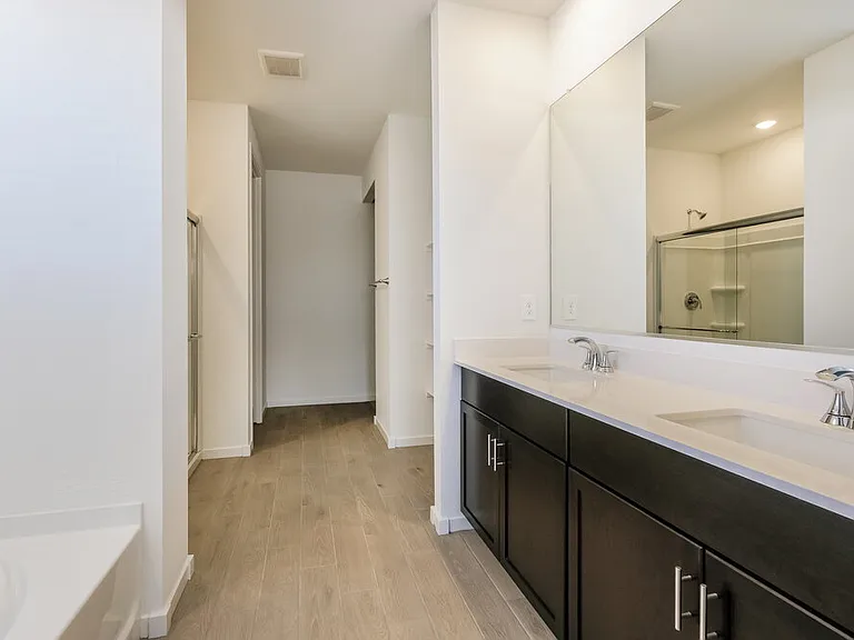24461 W Grove St — Photo 11