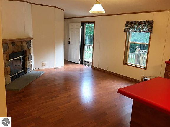 3rd image of 7499 Nance Ln
